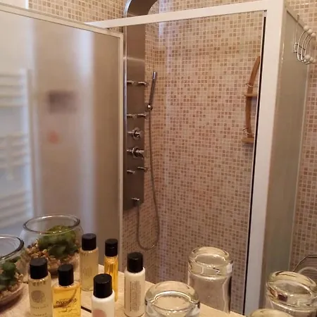 Le Petit Patio Frühstückspension Aigues-Mortes