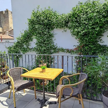 Couette-café Le Petit Patio 2*